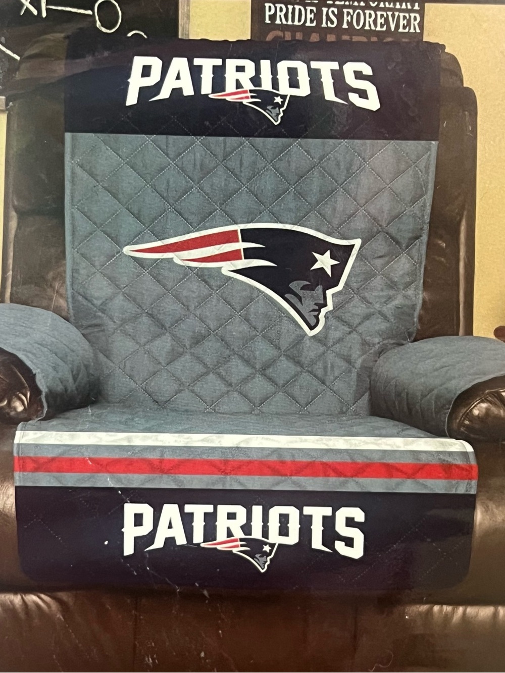NFL New England Patriots Quilted Recliner Cover - Navy, Gray, Red